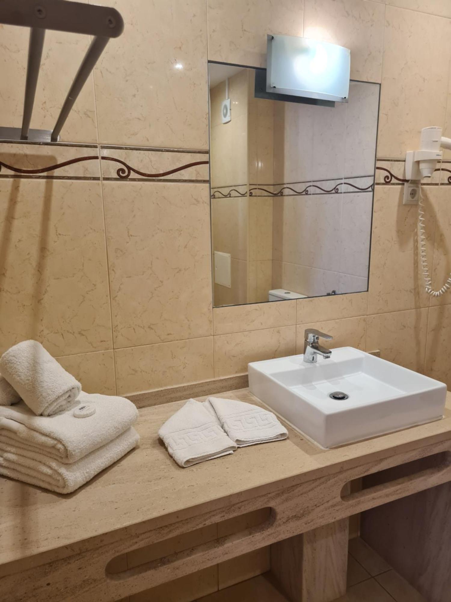 אולוס די אגווה Apartamentos Cabrita מראה חיצוני תמונה